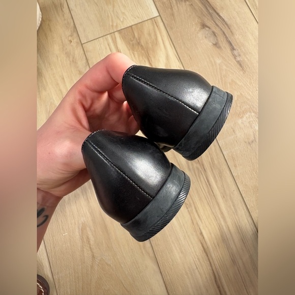 Like new - SALVATORE FARRAGAMO WOMANS FLAT LOAFERS - Leather Vara Bow Barrette - Picture 5 of 9